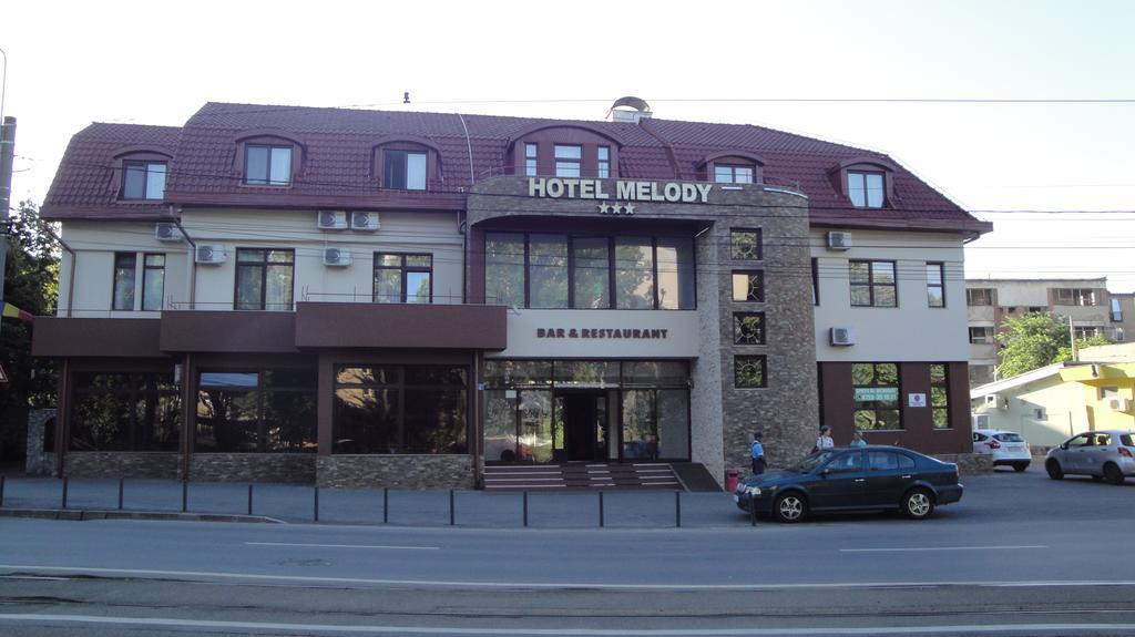Hotel Melody Орадя Экстерьер фото